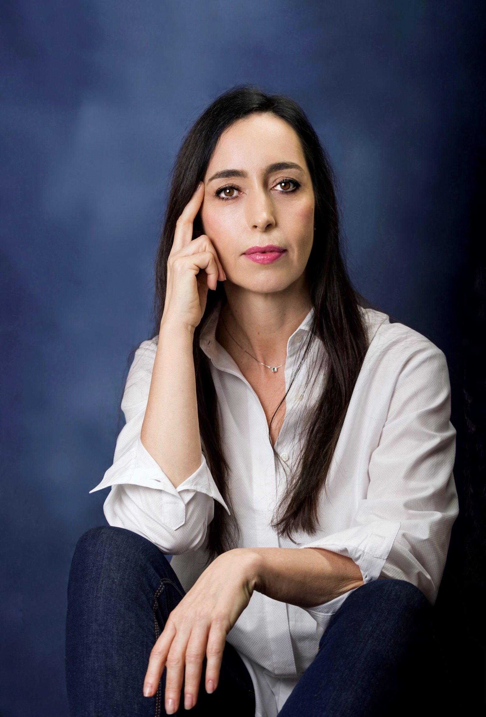 Almudena Varona - studio portrait